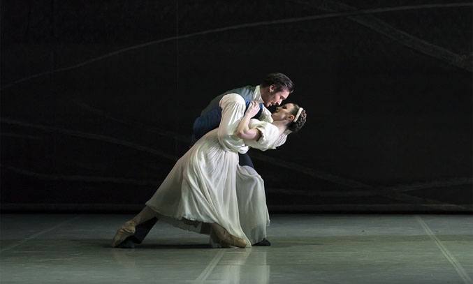 Joseph Taylor as Mr Rochester and Hannah Bateman as Jane in Jane Eyre
