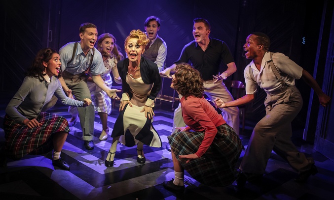 Tracie Bennett (Mame) and the cast of MAME