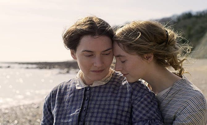 Kate Winslet and Saoirse Ronan in Ammonite (2020)